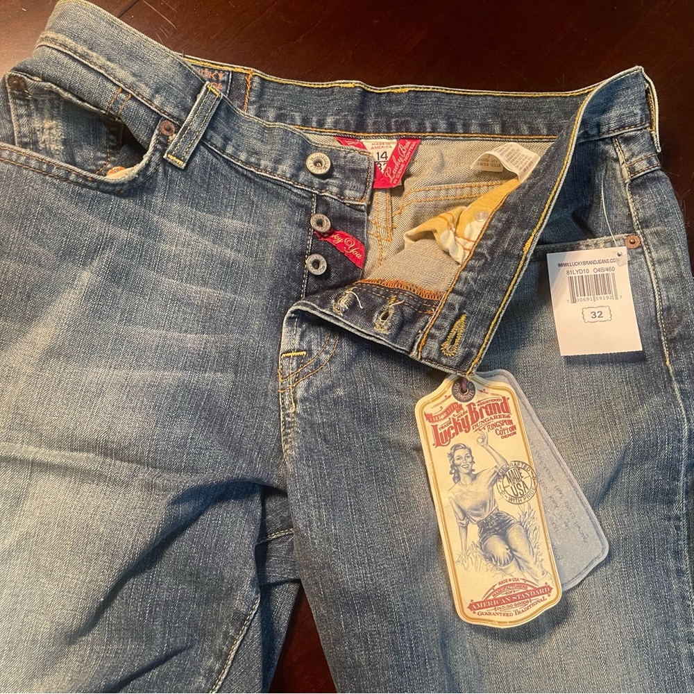 Lucky brand 32/32 size 14 jeans button fly jeans